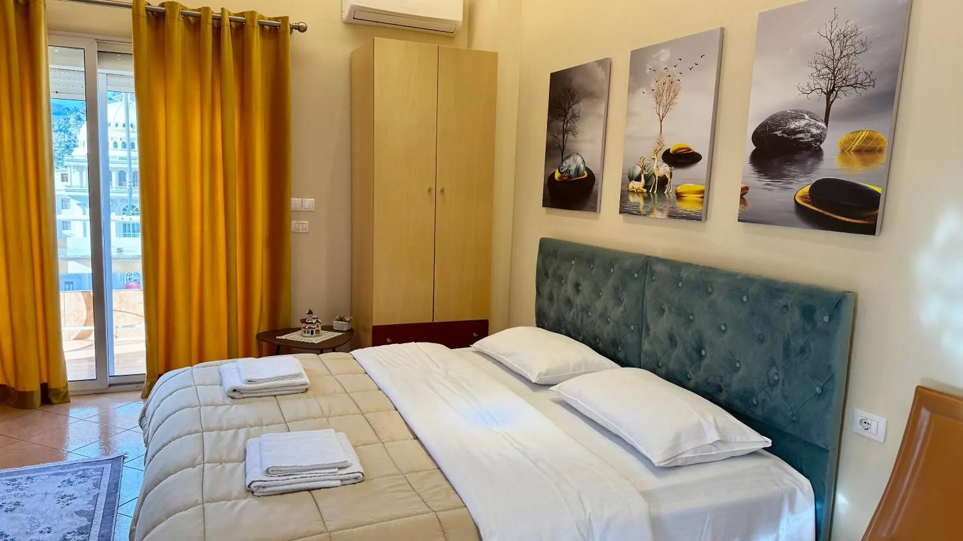 Apartment Berat City Panorama 1